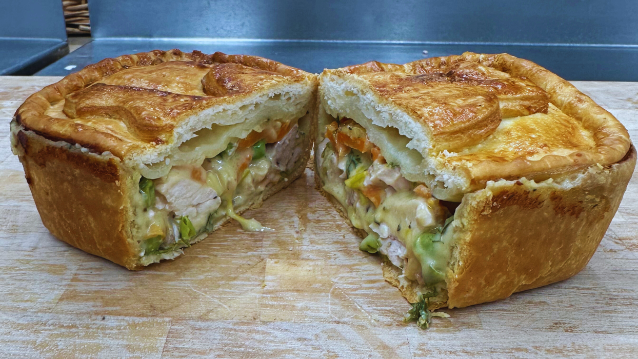 1850 Chicken & Tarragon Pie